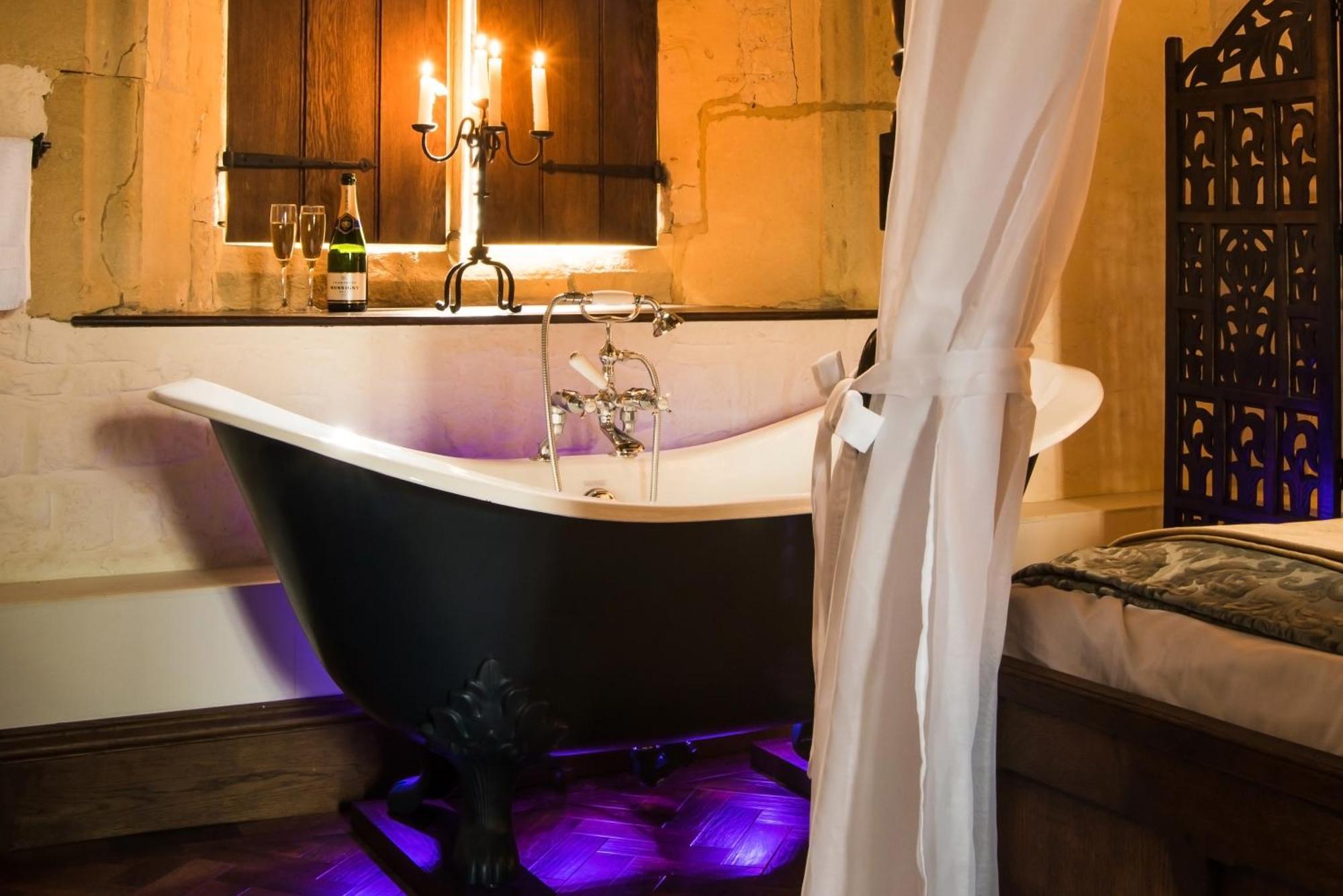 Abbots Grange Manor House (adults Only) Броадвэй